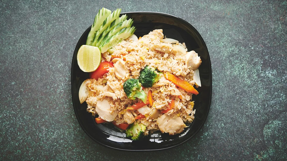 17. Khao Phat