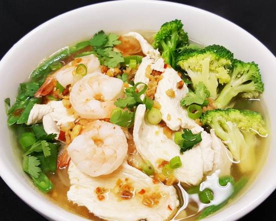 Sa-Kang-Rao Noodle Soup