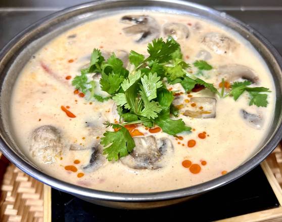 Tom Kha