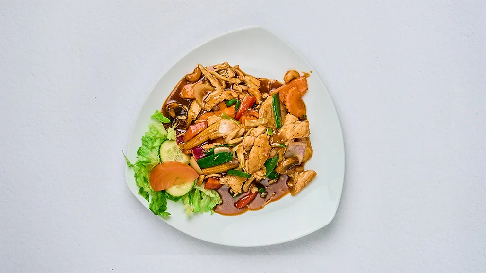 11. Phad Me Mamuang