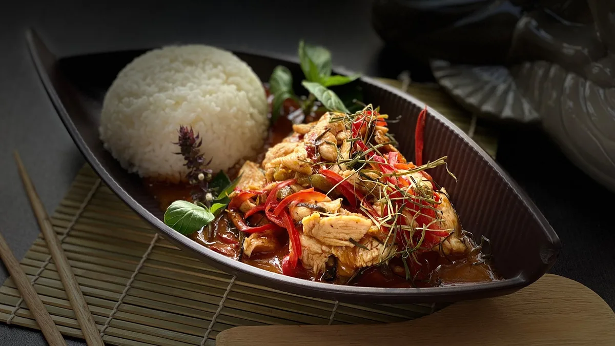 Panang curry csirkemellel és rizzsel