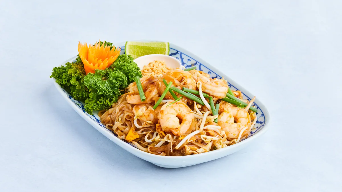 29. Pad Thai Goong