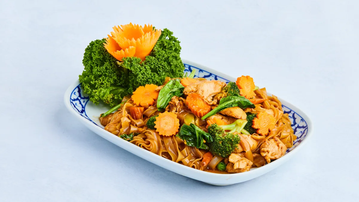 30. Pad See Ew