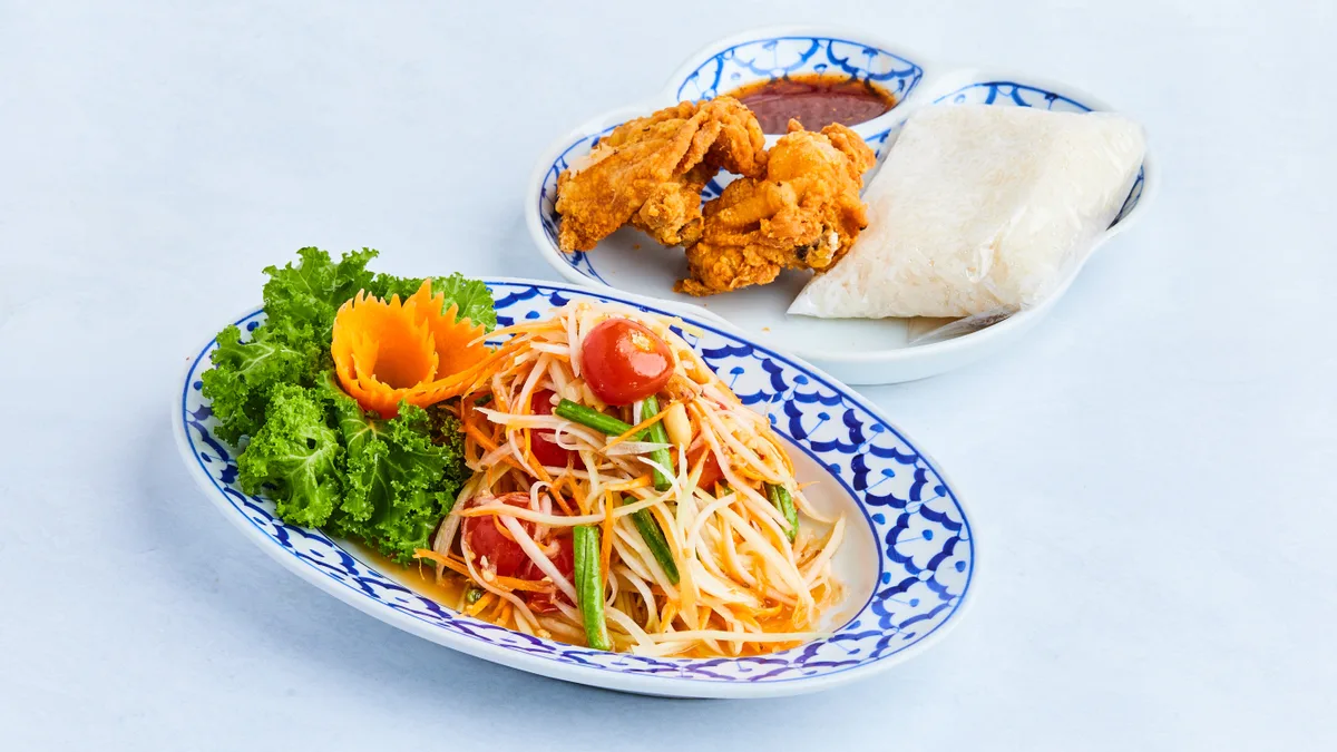 48. Som Tam Thai Set 🌶