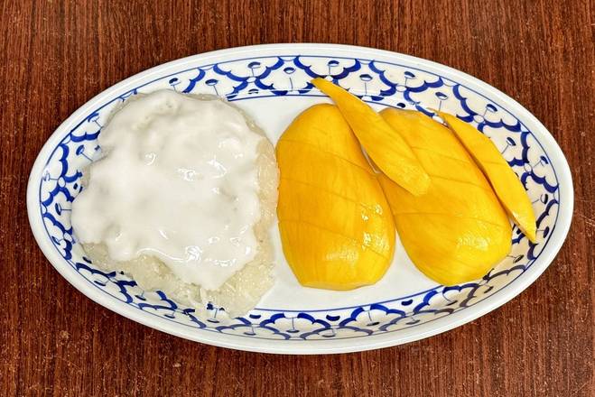 Fresh Mango With Sweet Sticky Rice