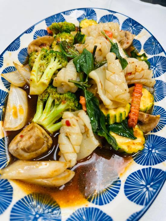 L- Hot Basil Noodles