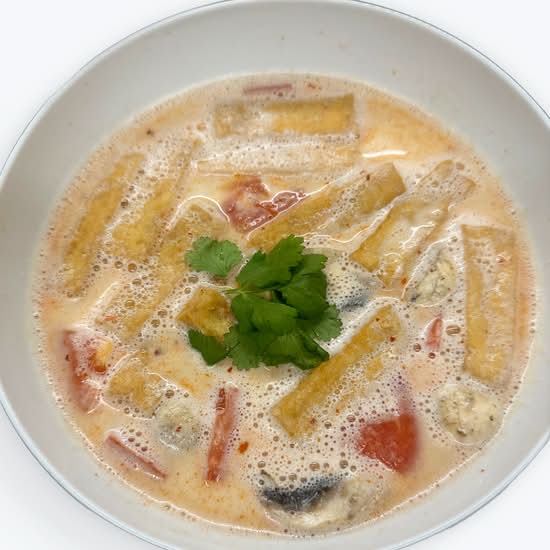 Large Tomkar (Coconut) Soup