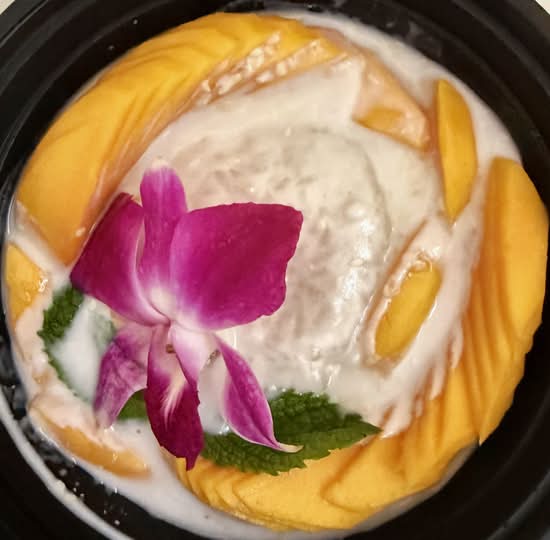 Sweet Rice with Mango