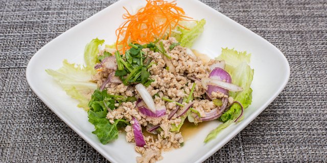 Larb Gai Salad