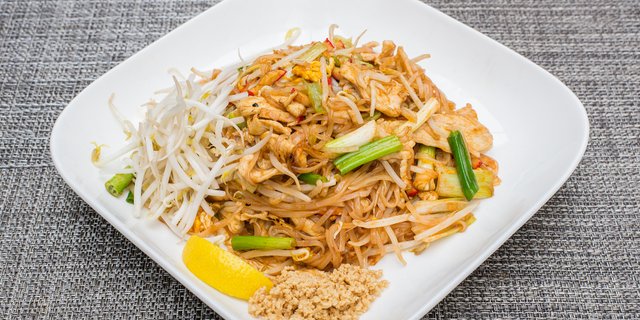 Pad Thai Noodle Tray