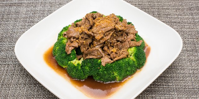 Stir-Fried Garlic Entree