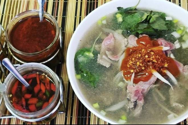 Pho (Noodle Soup)