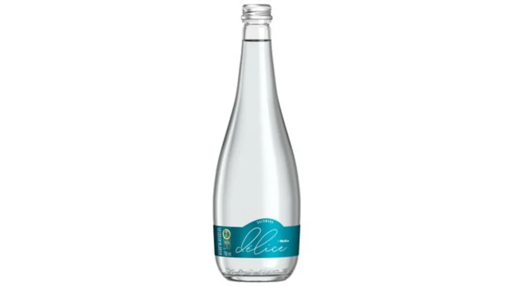 Woda gazowana 700ml