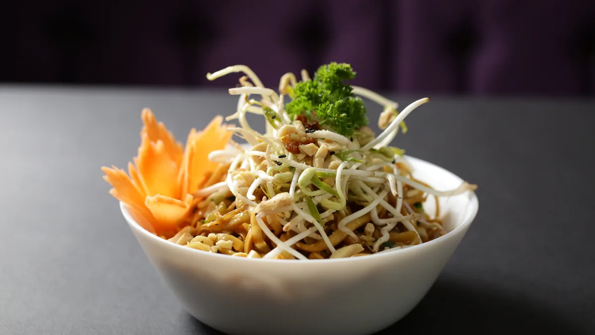 Noodles with Peanuts