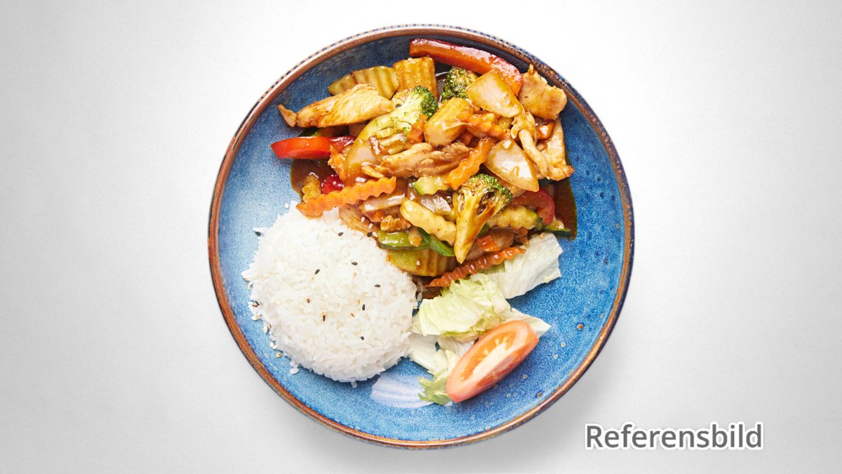 Phad Nam Pik Phaow
