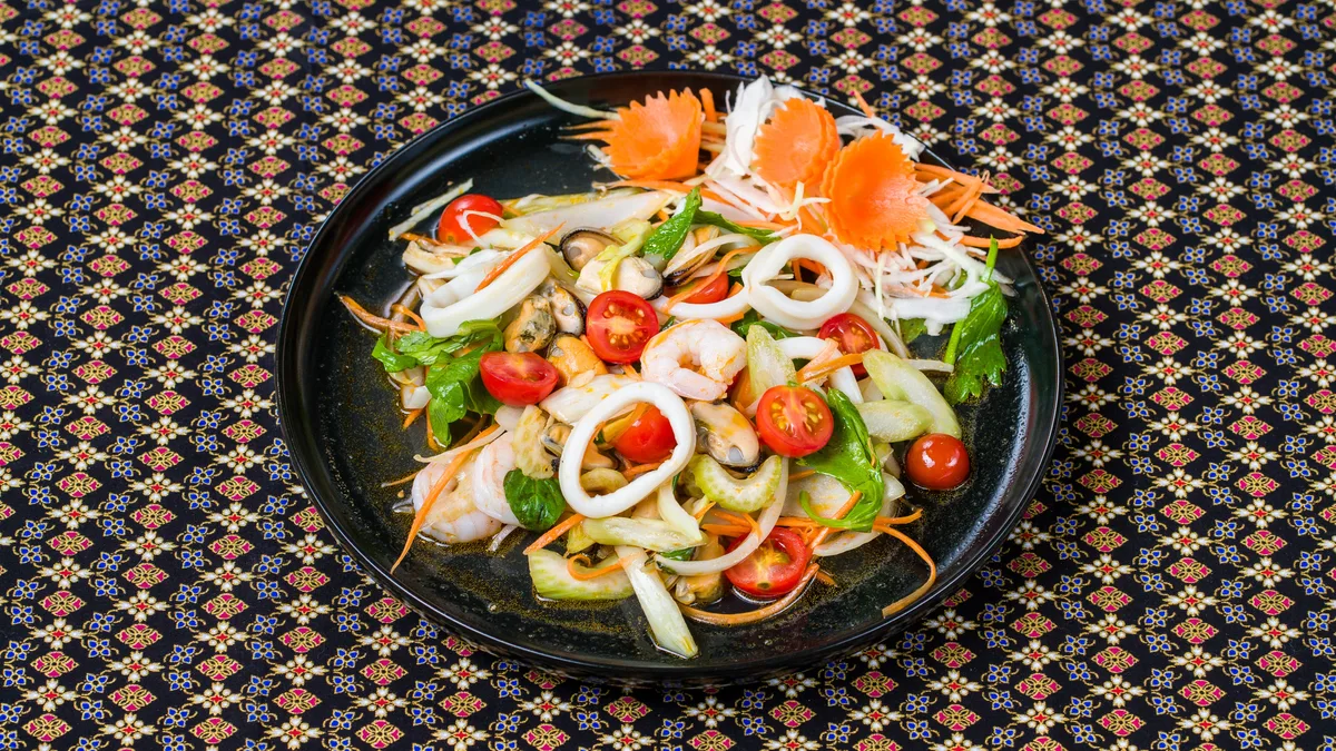 19. Yam Talay 🌶️🌶️ - mořské plody