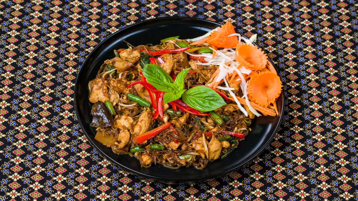 Pad Khi Mao 🌶️🌶️🌶️ - s výběrem masa