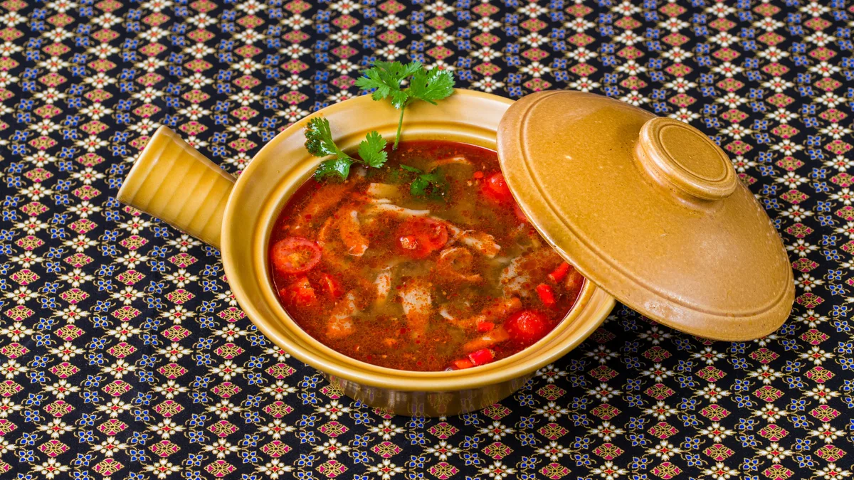 Tom Yam (500ml) 🌶️🌶️ - s výběrem masa