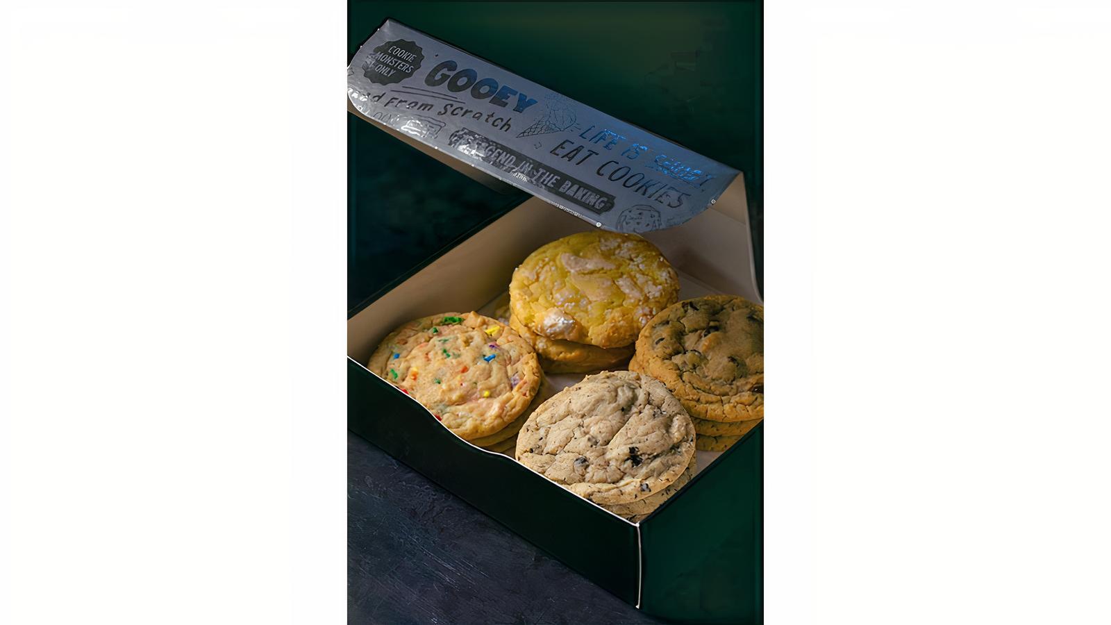 Custom Dozen Cookie Box