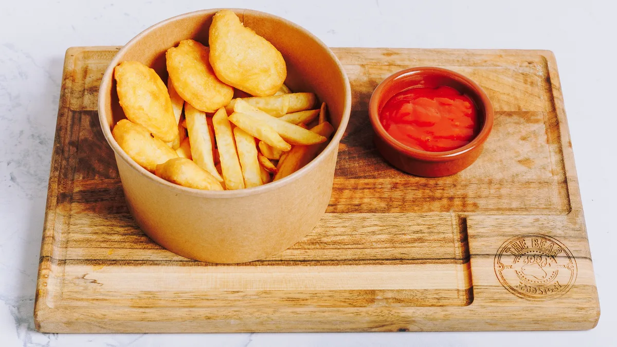 Pileći medaljoni s pommes fritesom