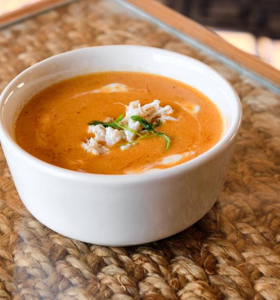 Crab and Lobster Bisque Bowl (Starters)