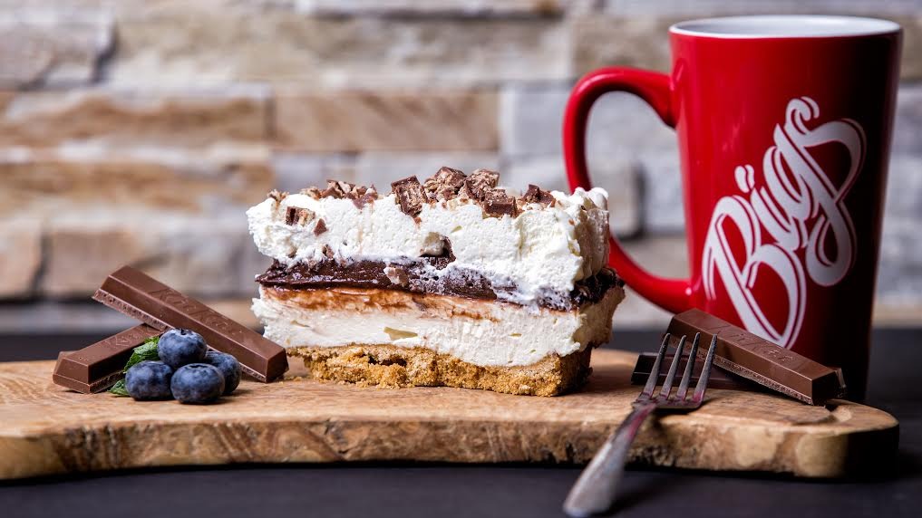Kit Kat Pie