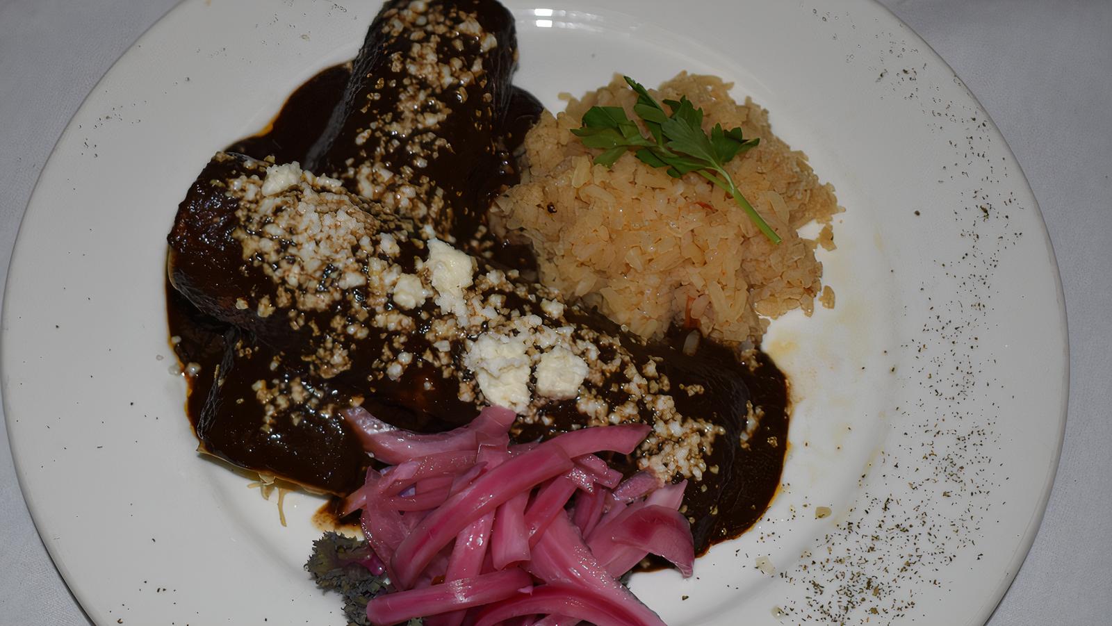 Lupe's Mole Enchiladas