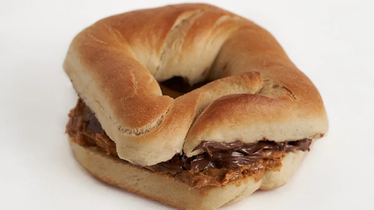XL Peanut butter and Nutty bagel - FöldimogyoróvajasandNutellás kézműves kocka bagel