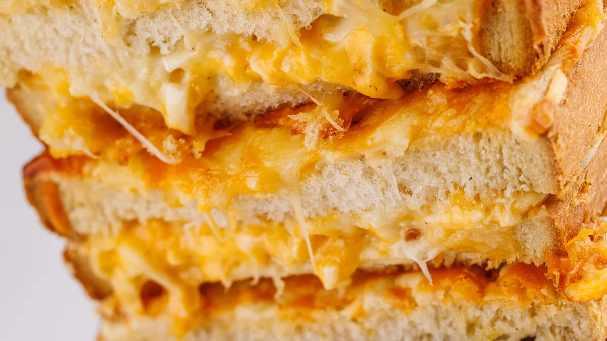 XL Triple cheese toast - 3 sajtos toast (sourdough)