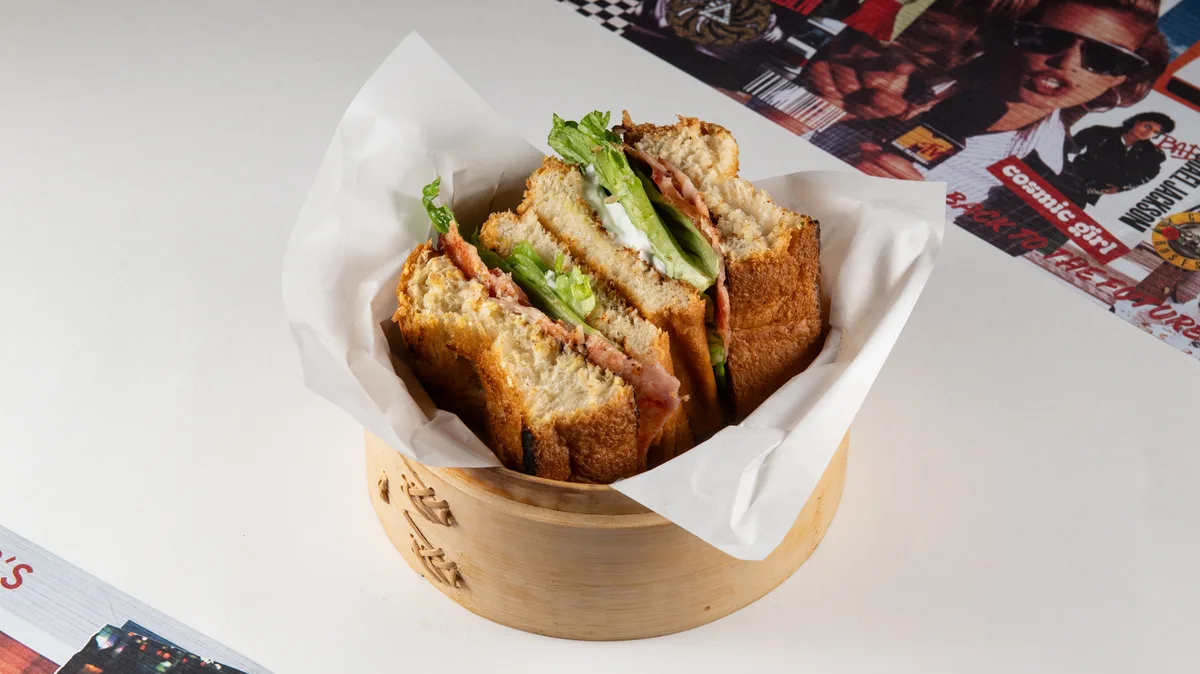 Sando Blt