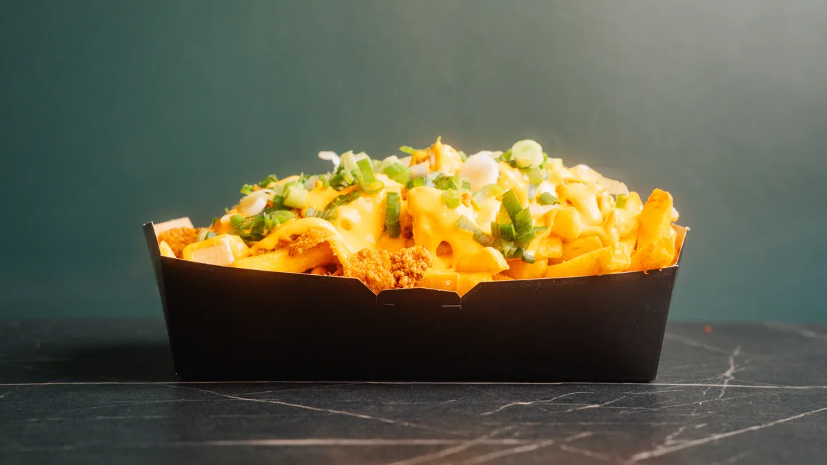 Large Chili Chicken Cheese Fries