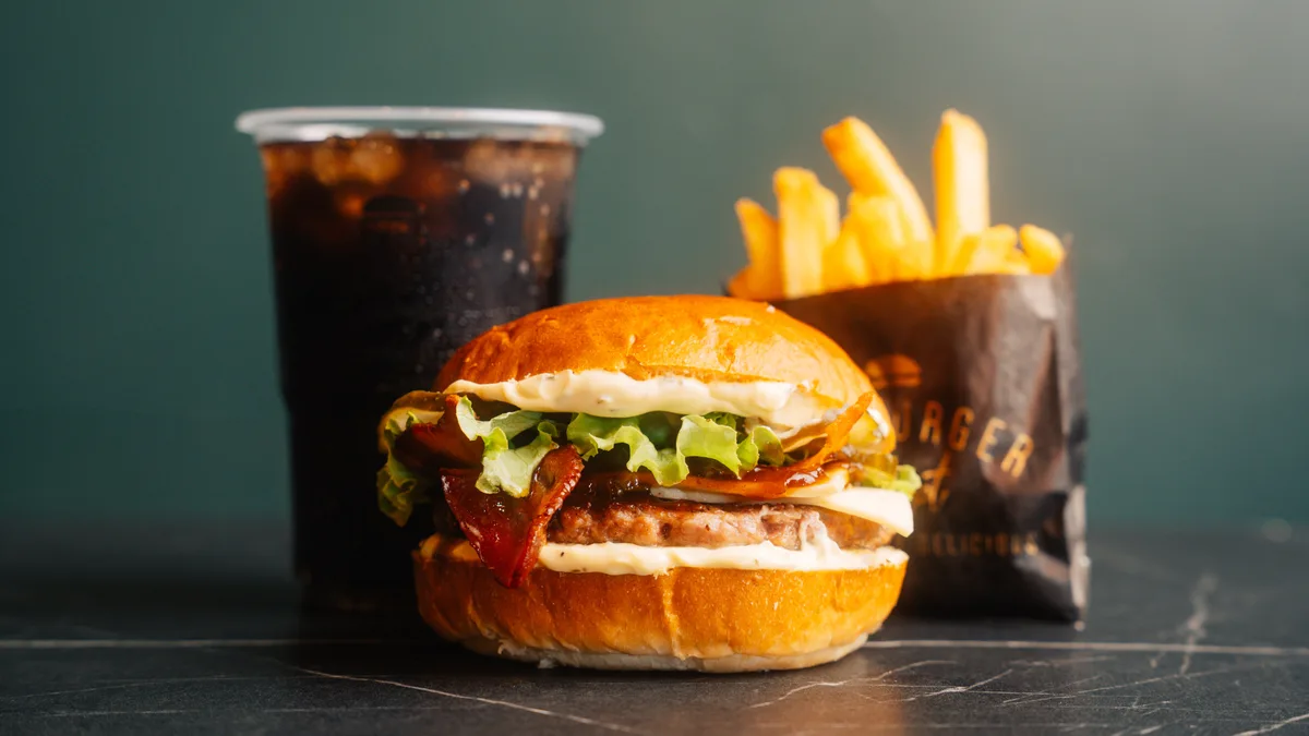 Beef Bearnaise Burger Combo