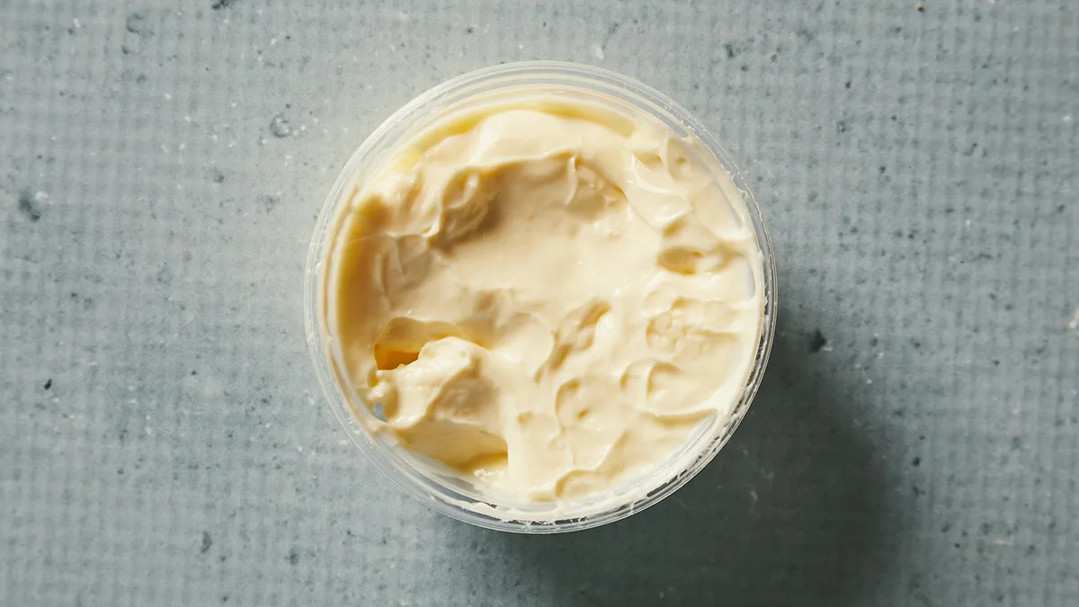 Alm. mayo