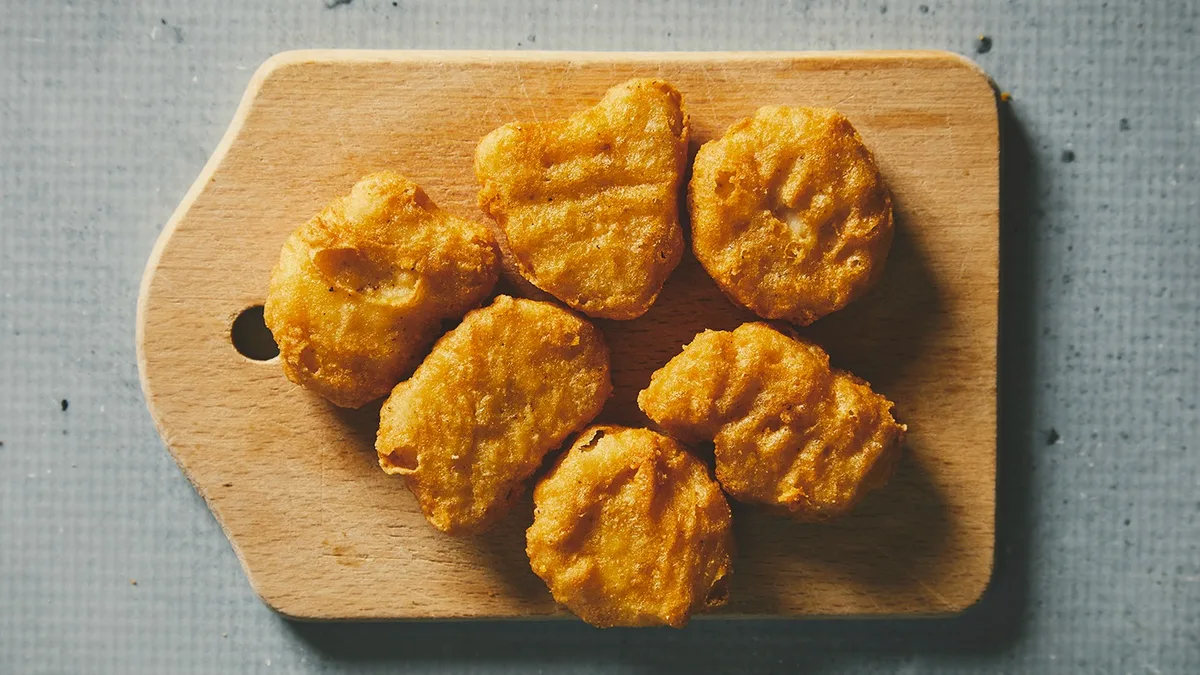 Chicken Nuggets (6 stk)