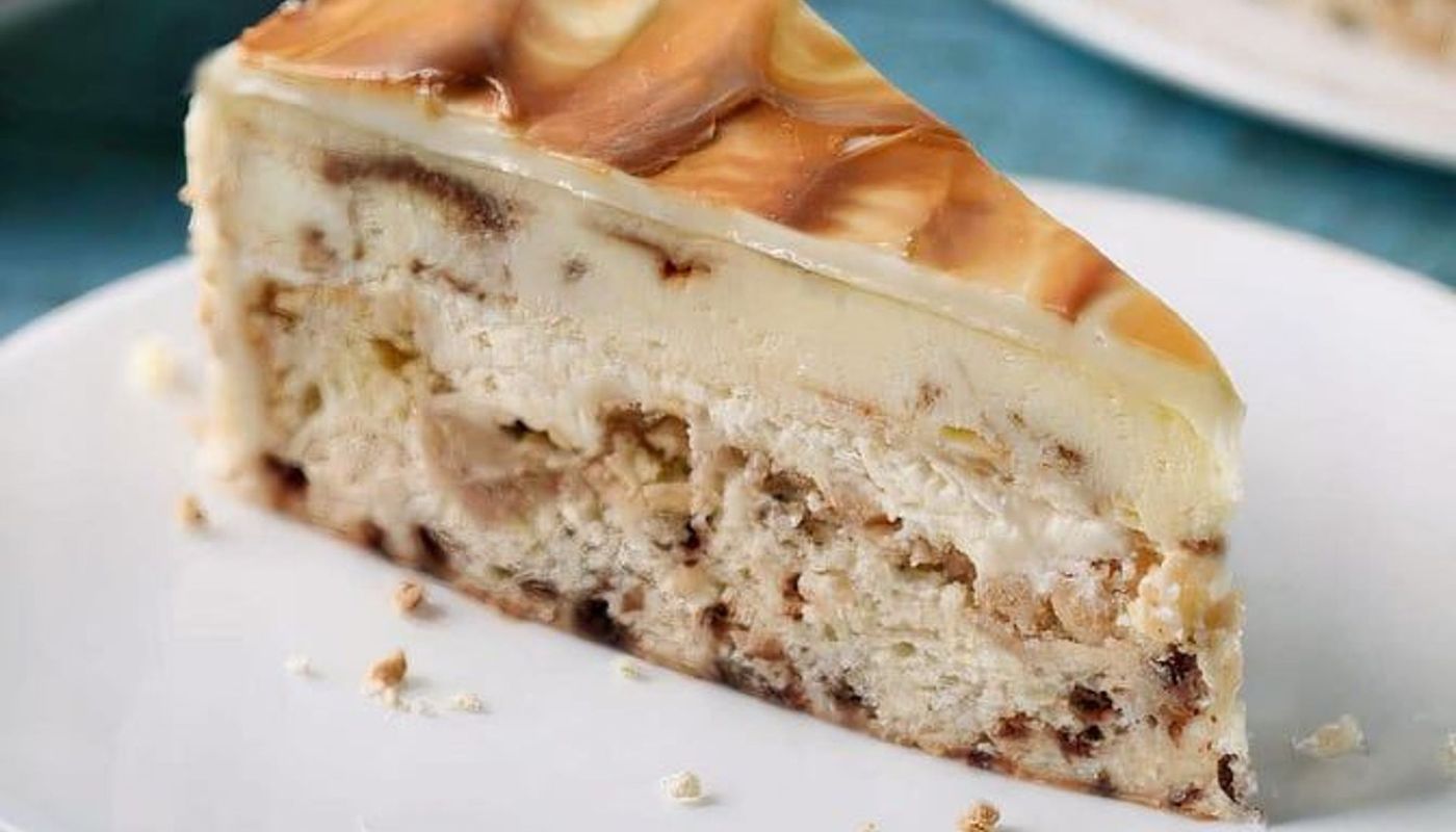 Cinnabon Cake Cheesecake