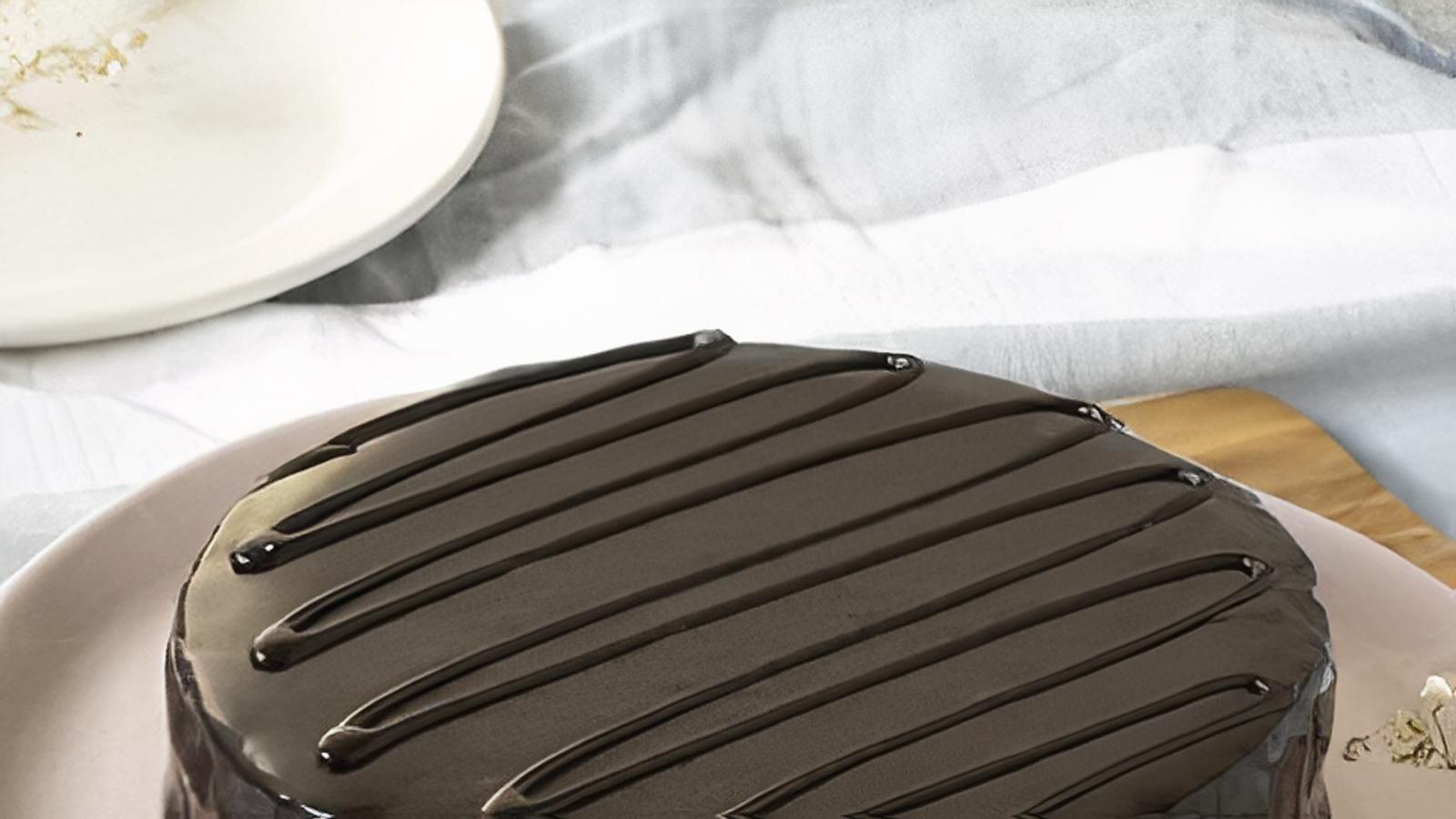 Gluten Free Chocolate Cake (Midi)