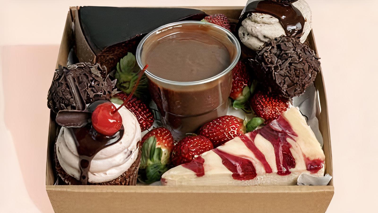 Ultimate Dessert Box Small