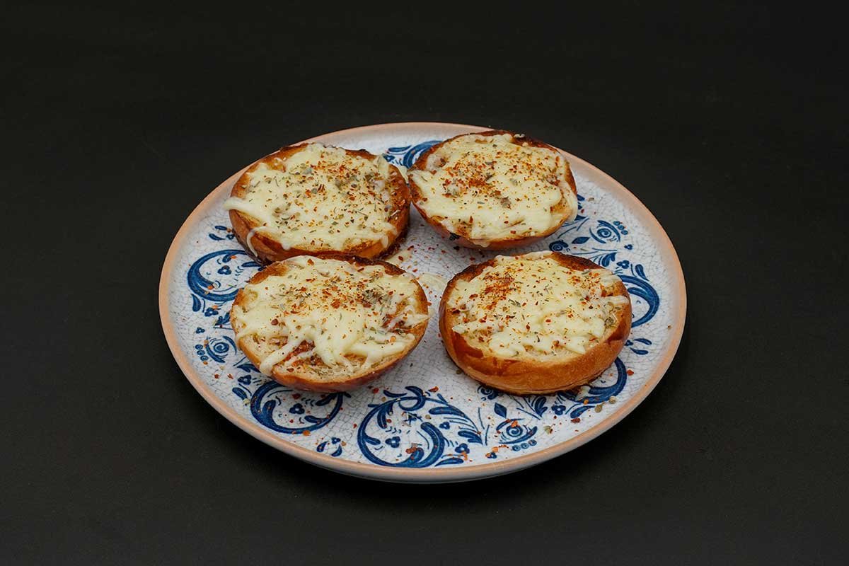 Garlic Cheese Bread