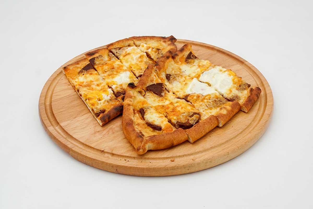 Sucuk and Egg Pide