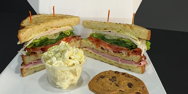 Club Sandwich Box Lunch
