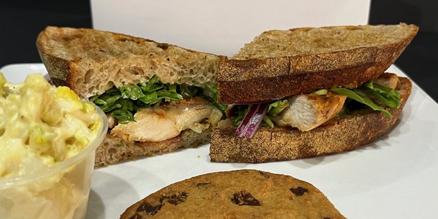 Grilled Chicken Sandwich Box Lunch