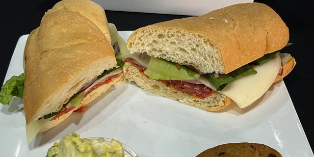 Italian Hoagie Box Lunch