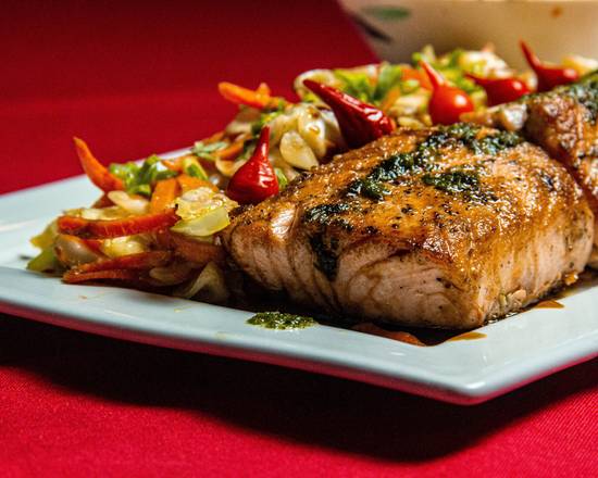 Blackened Salmon Salad