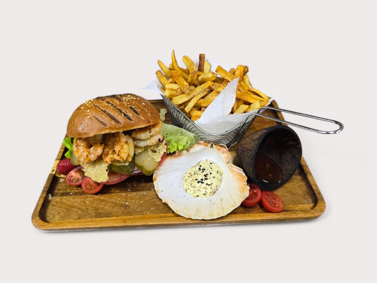 Shrimps Burger + French Fries + Coca Cola + Sos