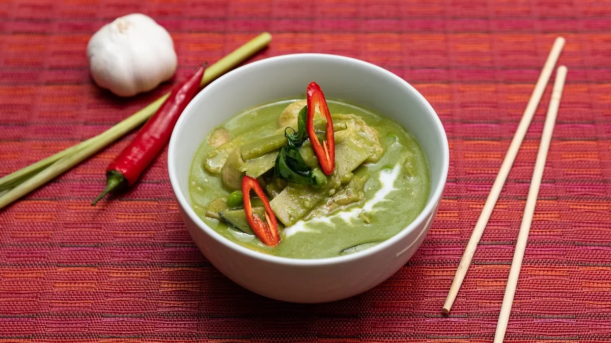 41. Vegetable Green Curry🌶️