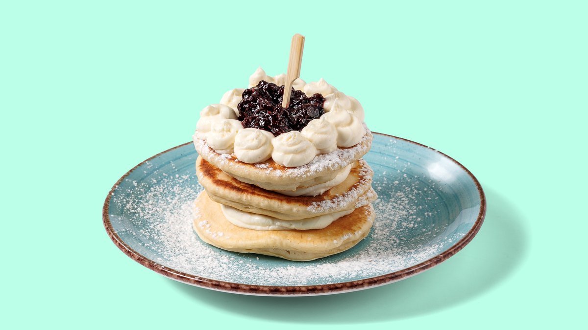 Light Lemon-Berry Pancakes