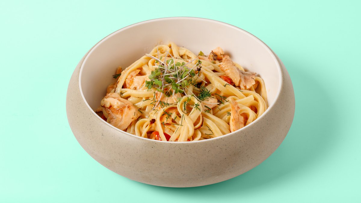 Salmon Linguine