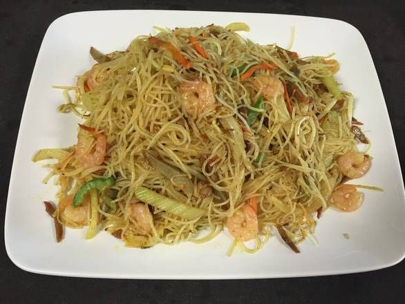 30. Fried Vermicelli Singapore Style