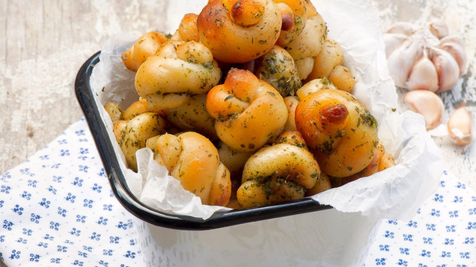 Garlic Knots