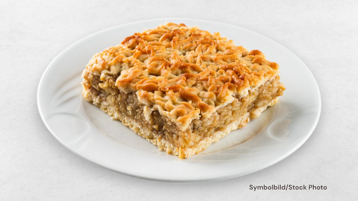 Apple Crumble Cake